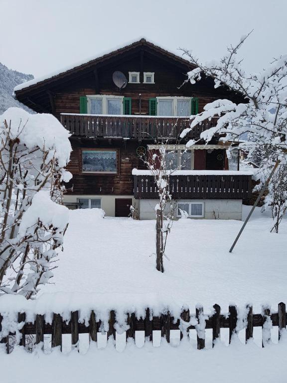 Diese Einfache Unterkunft- Bergheimat Ist Nur Fuer Backpacker- Rucksacktouristen Und Radfahrer - Huettenfeeling Im Backpackerhoues- Ganz Einfach - Ganz Unkompliziert - Ganz Relaxd Vila Linthal Exterior foto